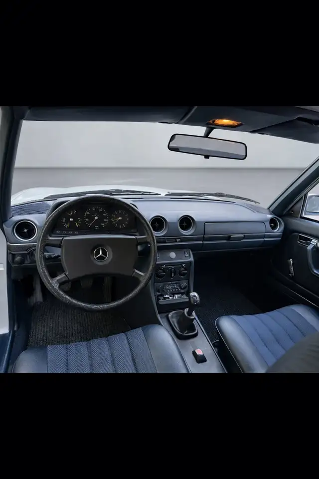 Mercedes-Benz Baureihe 123 200 D, foto 12