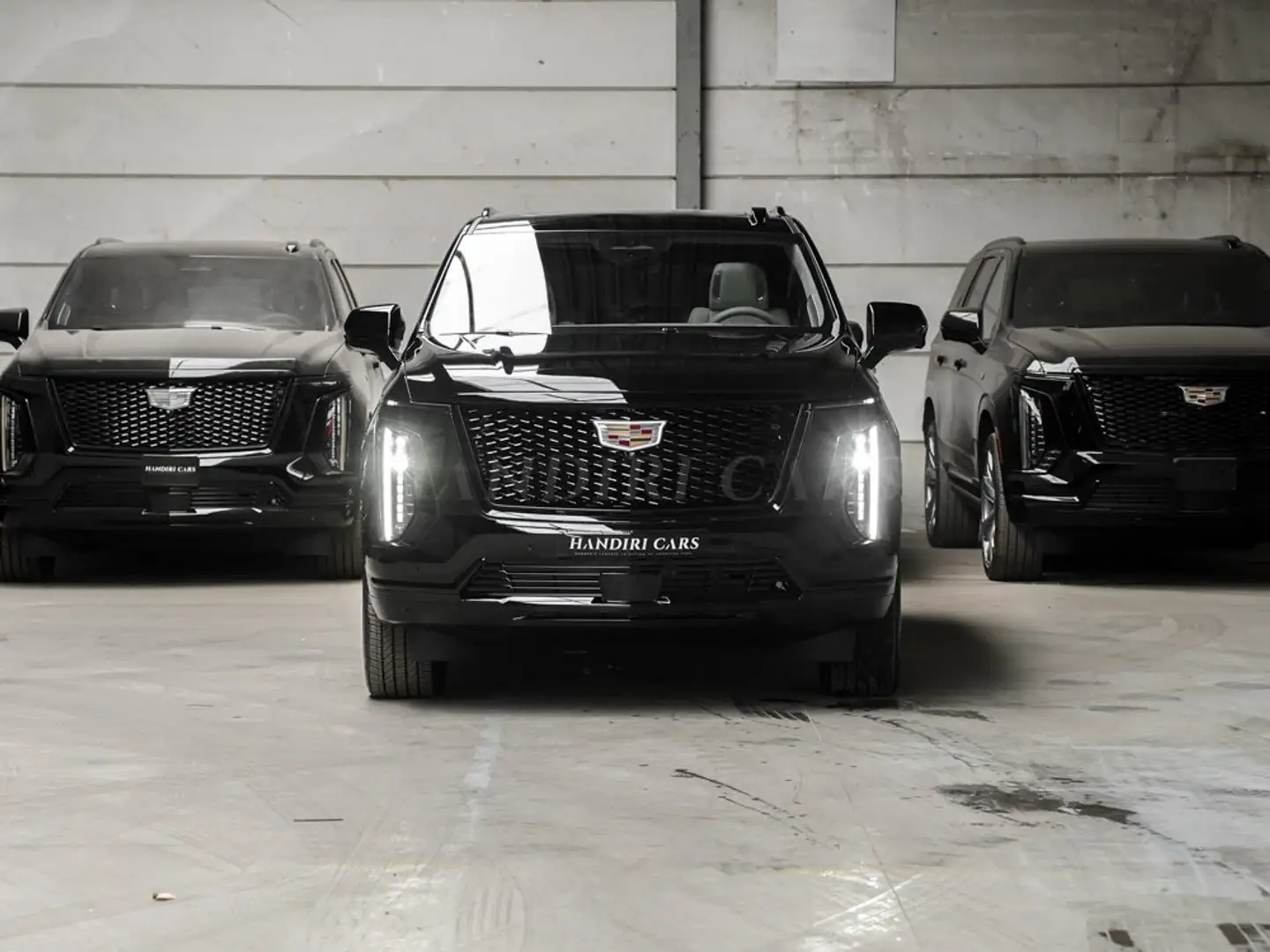 Cadillac Escalade 2025 SUV Sport Platinum € 116960 +22" 18-spoke Beige - 2