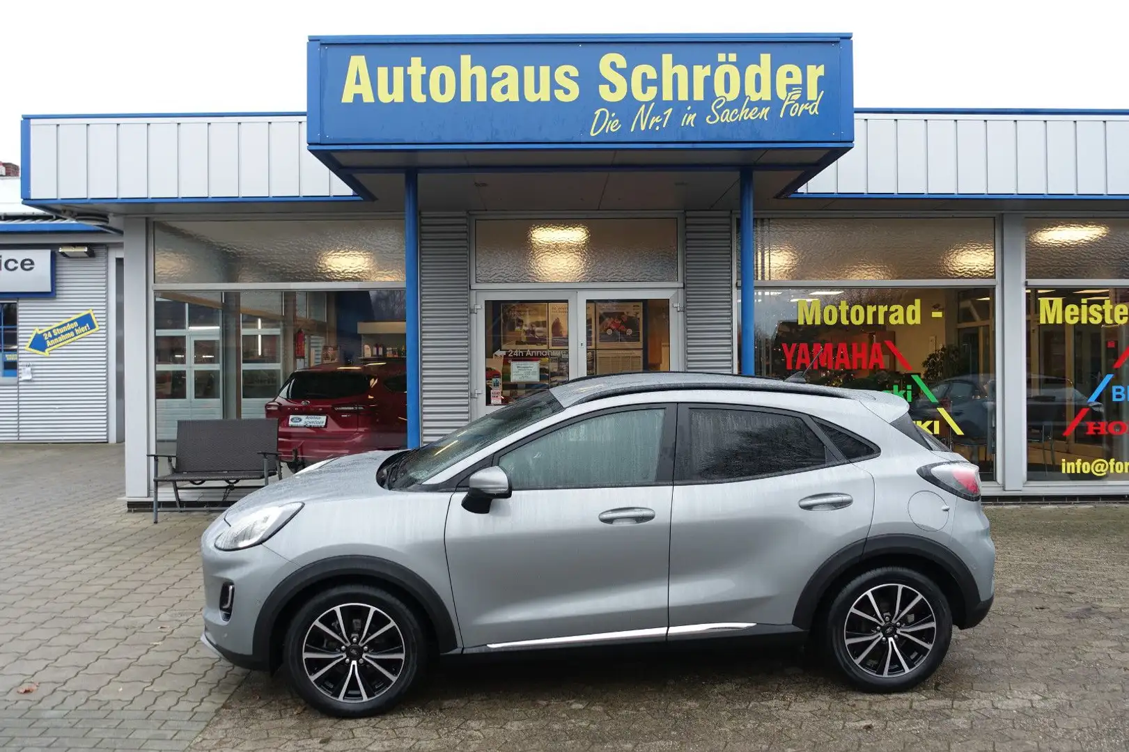 Ford Puma Titanium / AHK abnehmbar / Rückfahrkamera Silber - 1