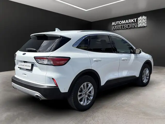 Ford Kuga view 5