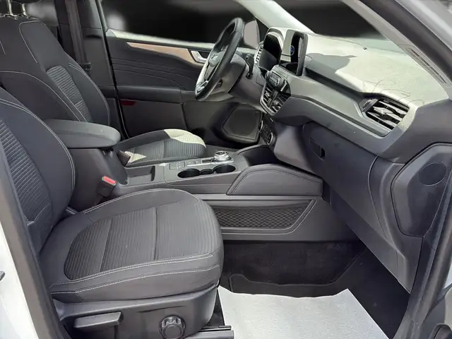Ford Kuga view 13