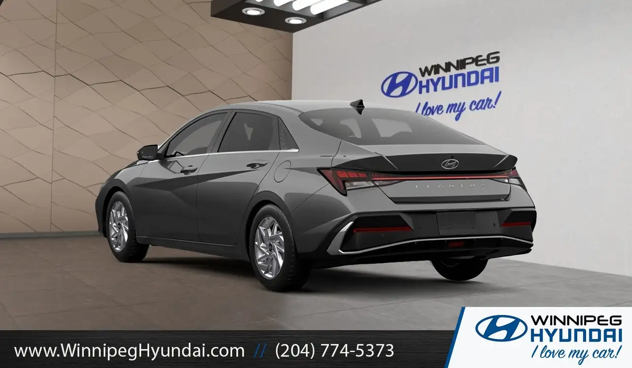 Hyundai ELANTRA снимка Hyundai ELANTRA