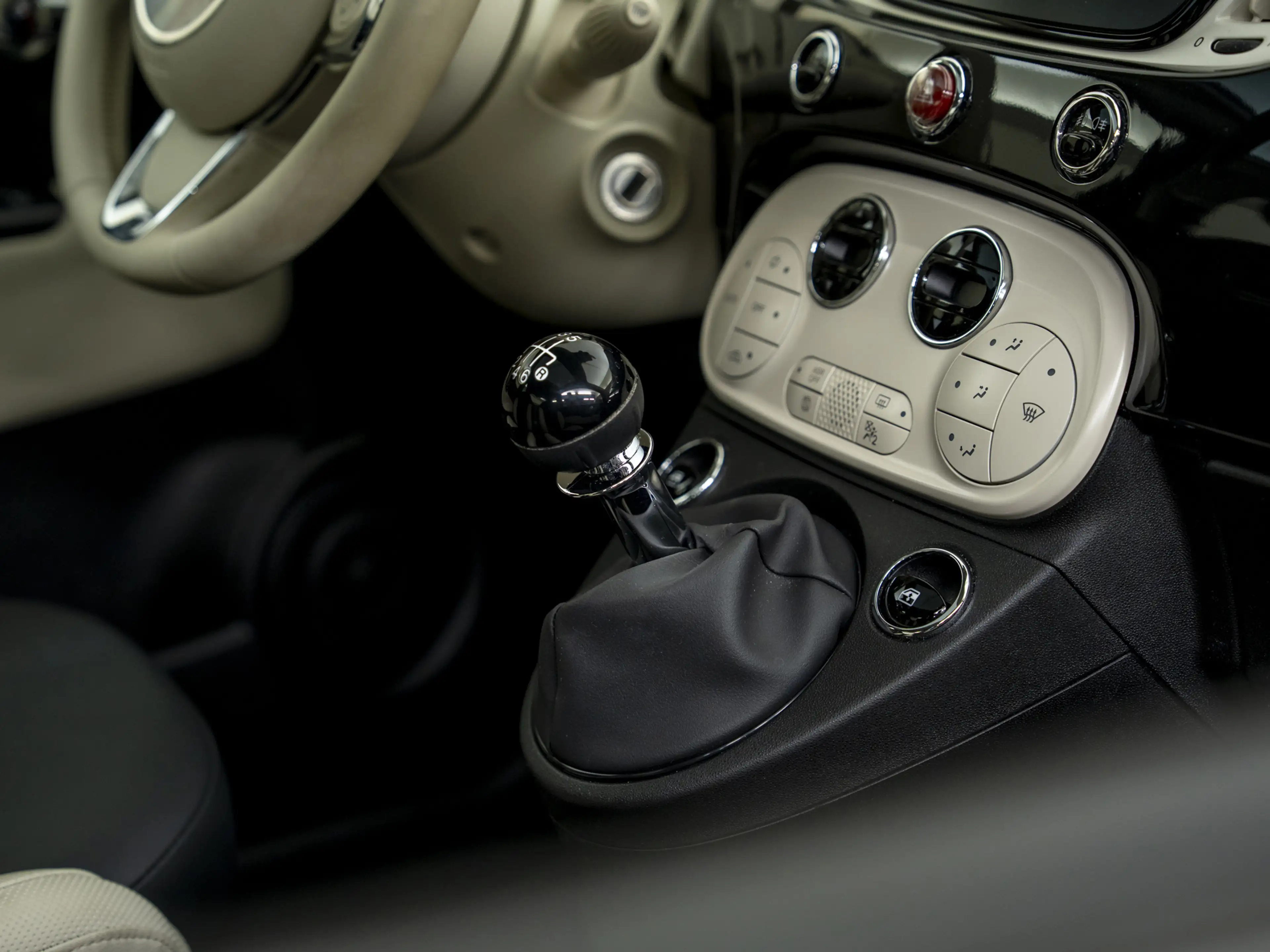 Fiat 500 1.0 Hybrid Dolcevita, Pano, NAP, Apple carplay, Na — photo 26