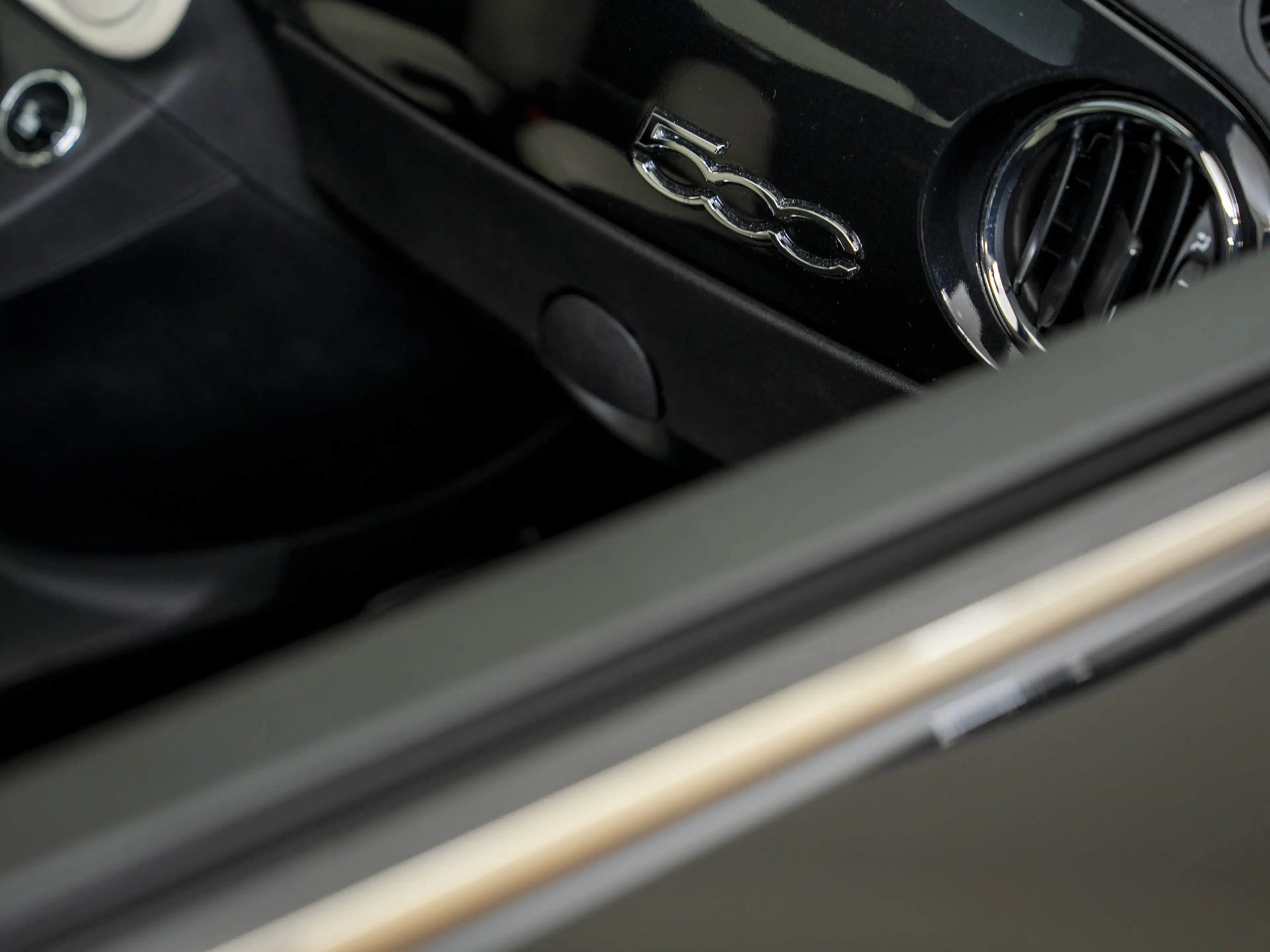 Fiat 500 1.0 Hybrid Dolcevita, Pano, NAP, Apple carplay, Na — photo 28
