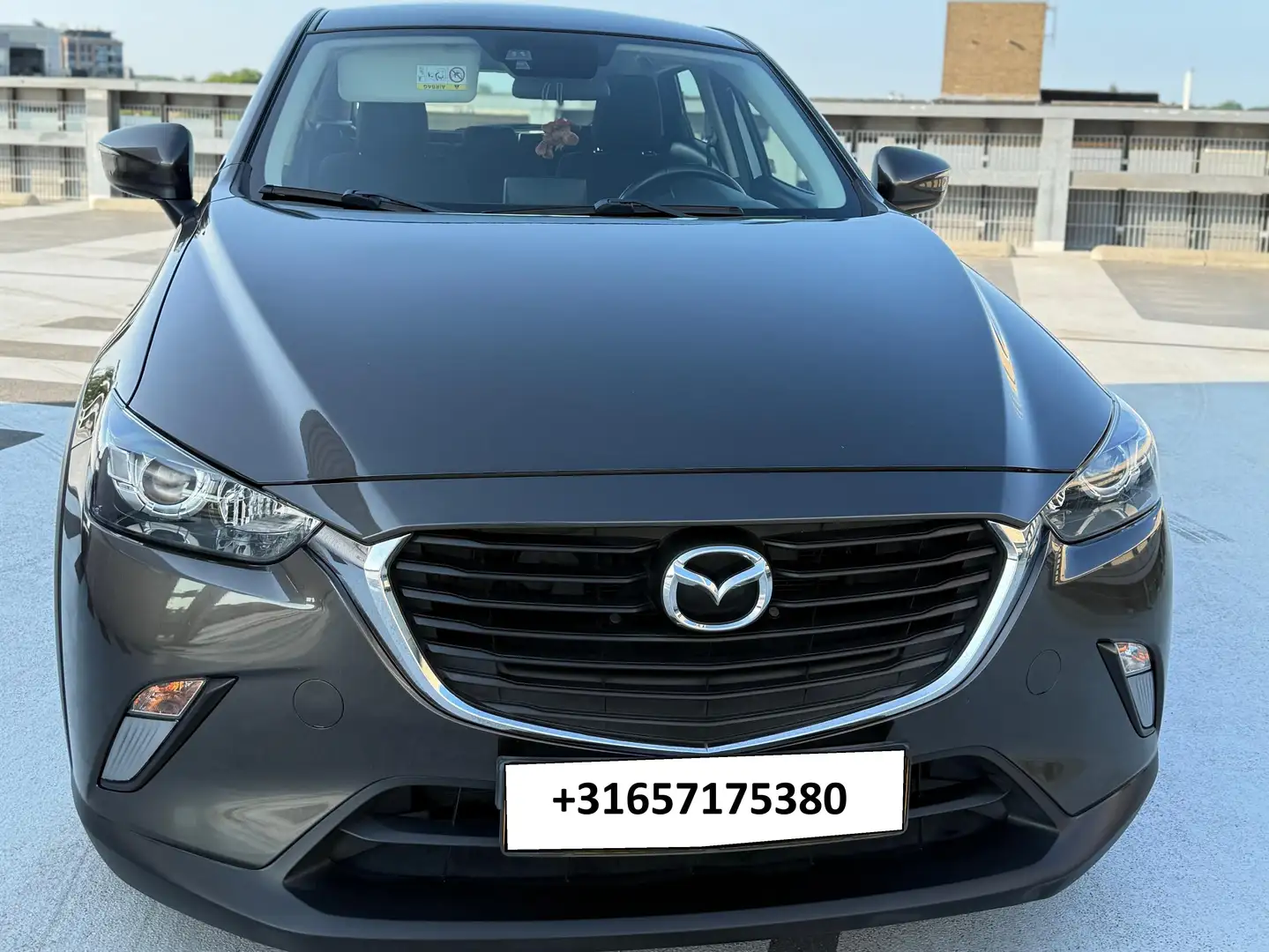 Mazda CX-3 Mazda CX-3 2.0 SKYACTIV-G 120 Dynamic Grijs - 2