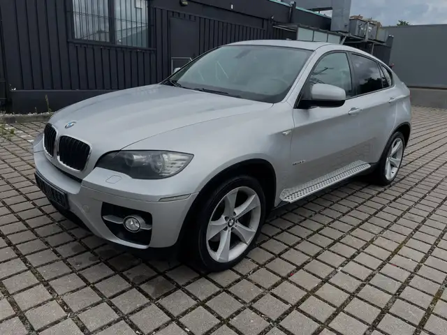 BMW X6 xDrive 35 i Sport Paket Trittbrett Leder Head Up Keylless Go