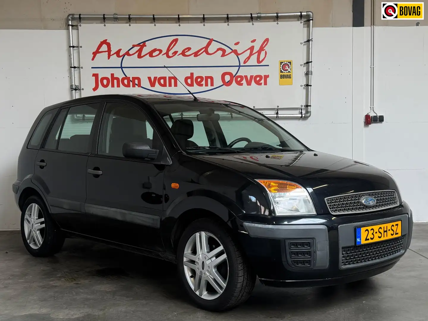 Ford Fusion 1.4-16V Comfort|Airco|Nieuwe APK| Černá - 1
