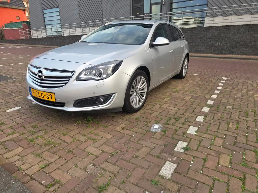 Opel Insignia 2015 из Европы — купить под ключ