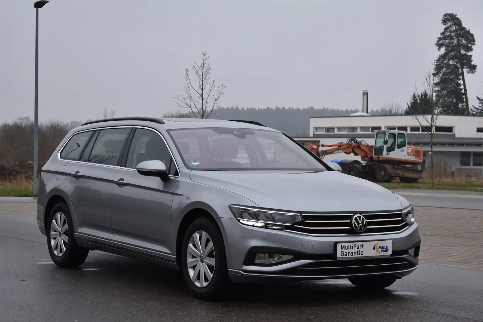 Volkswagen Passat Variant 2.0TDI*Business*Pano*LED*AHK*ACC* Silber - 2
