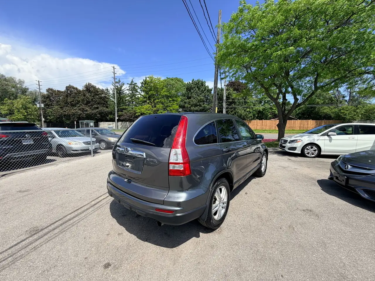 Honda CR-V photo Honda CR-V