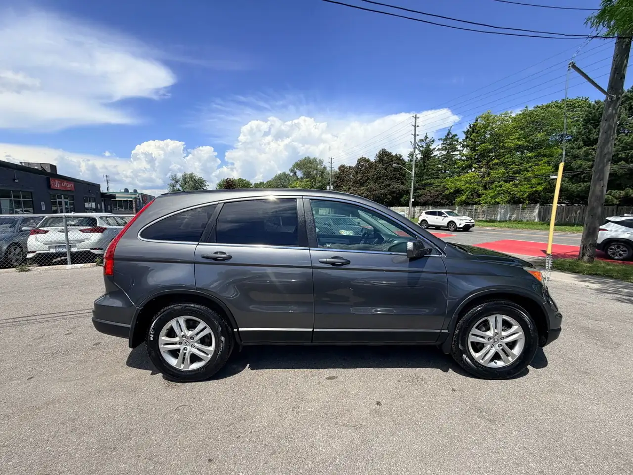 Honda CR-V photo Honda CR-V