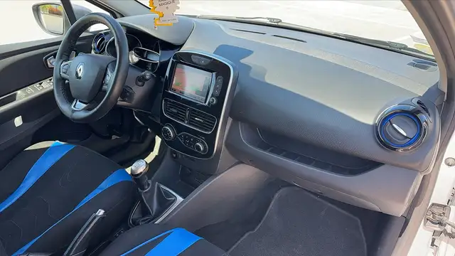 Renault Clio view 10