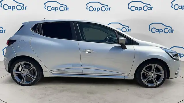Renault Clio view 4