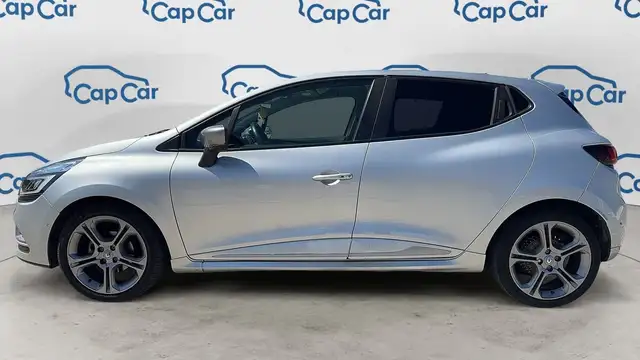 Renault Clio view 2
