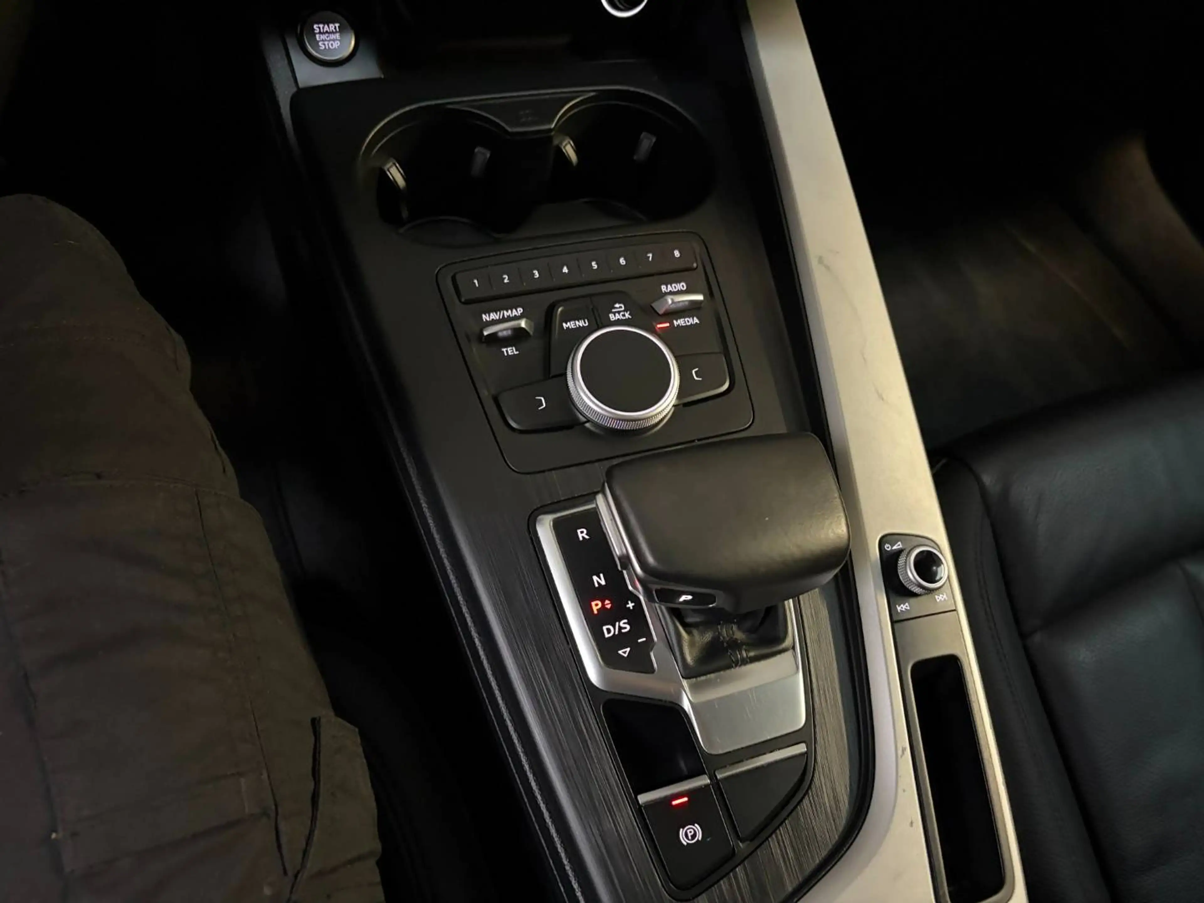 Audi A4 A4 Avant 1.8 TFSI Multitronic — photo 11