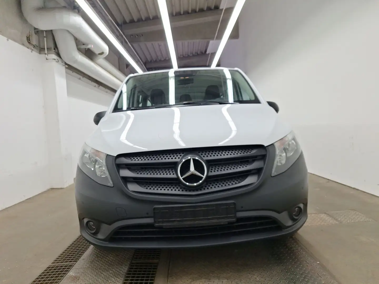 Mercedes-Benz Vito 114 CDI XL +Cam.+Navi+AHKVorb+Totw+AUT Weiß - 2
