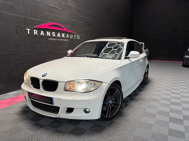 BMW 123 SERIE E87 LCI 123d 204 ch Edition M Sport A 4 PNEUS NEUFS CT VIERGE