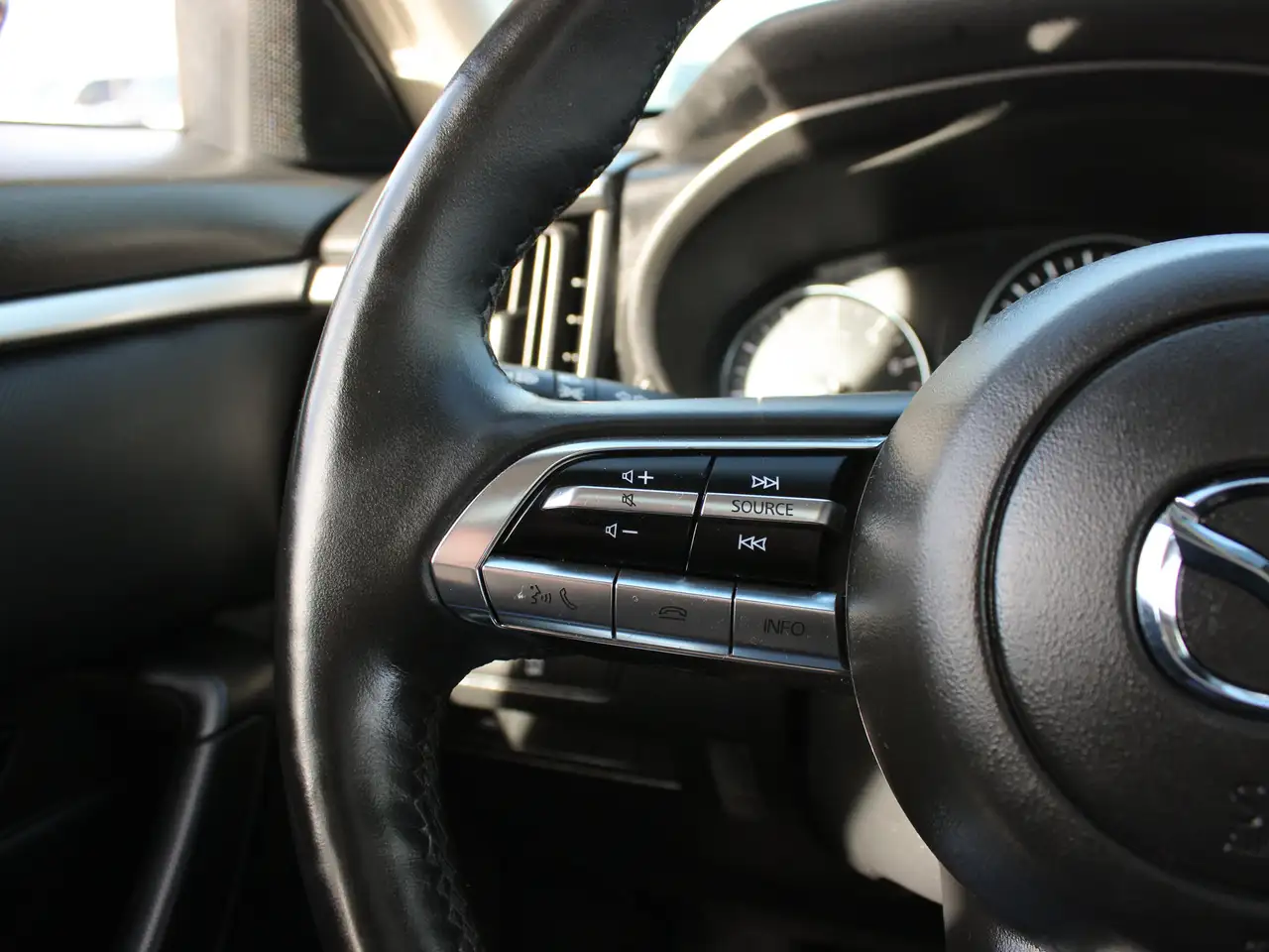 Mazda CX-50 снимка Mazda CX-50