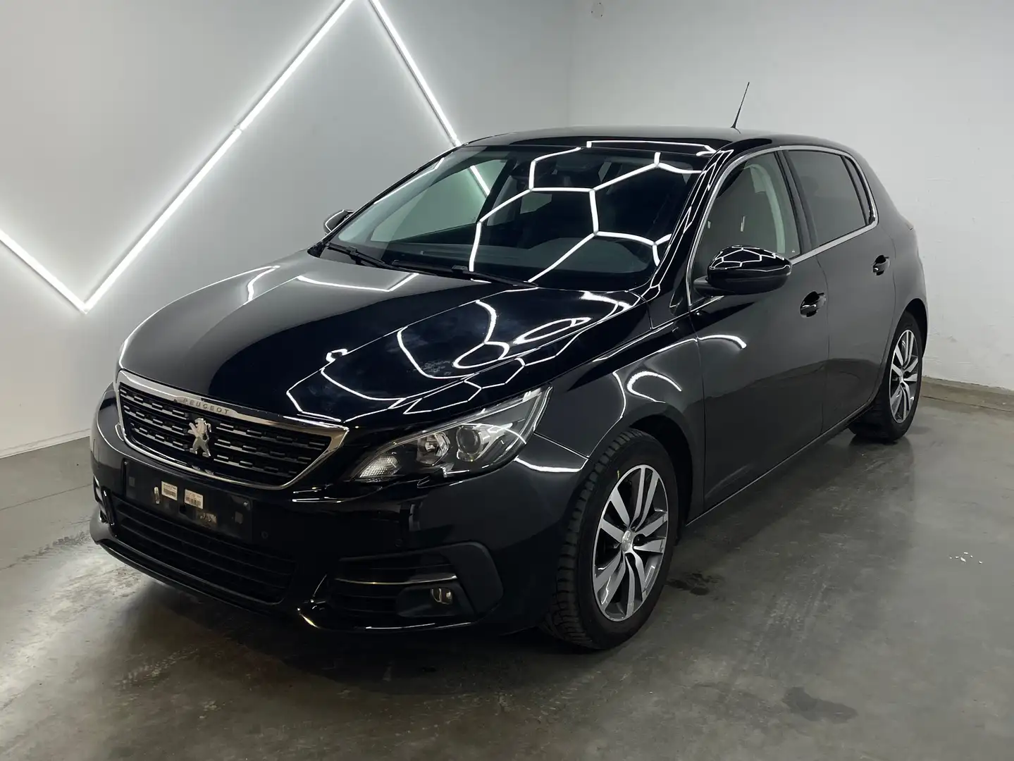 Peugeot 308 308 PureTech 130 GPF Stop Zwart - 1