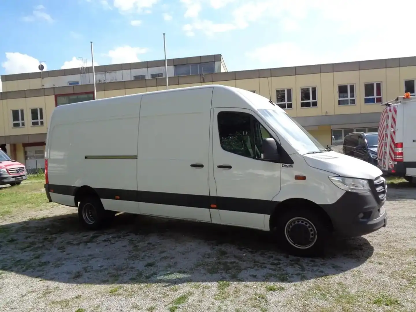 Mercedes-Benz Sprinter 519 CDI MAXI; HOCH+LANG; KLIMA Blanc - 2