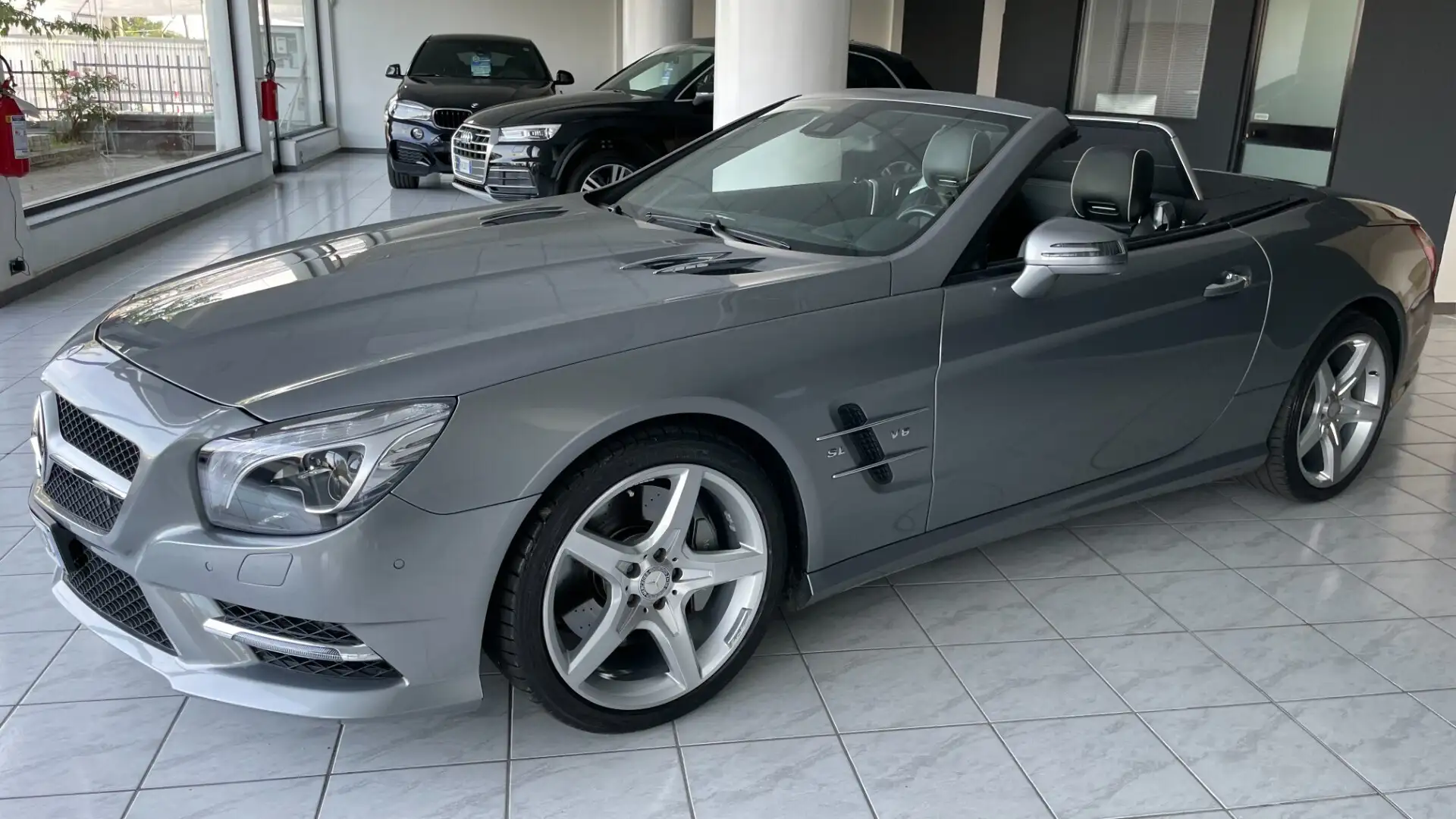 Mercedes-Benz SL 350 SL 350 Синій - 1