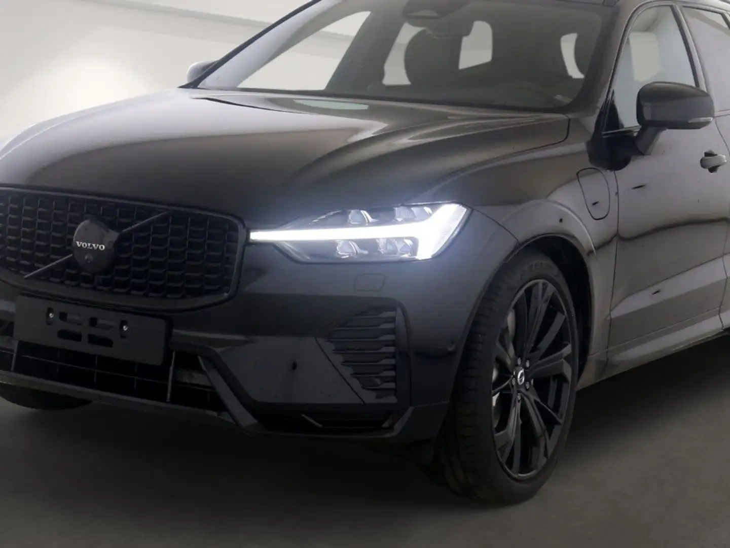 Volvo XC60 T8 Ultra Black Edition Plug-In Hybrid AWD EU6e Pan Schwarz - 2