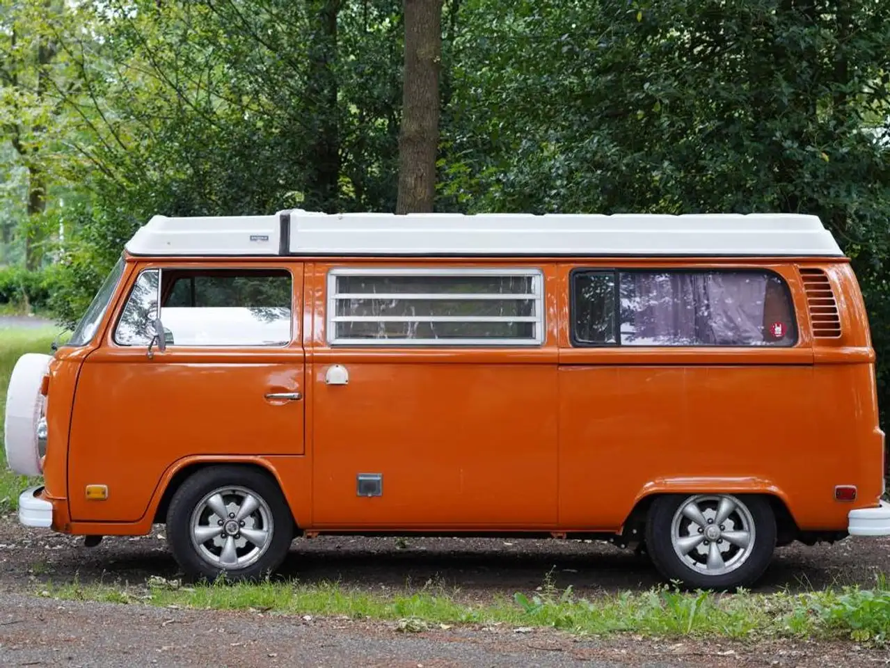 Volkswagen T2b Westfalia, foto 2
