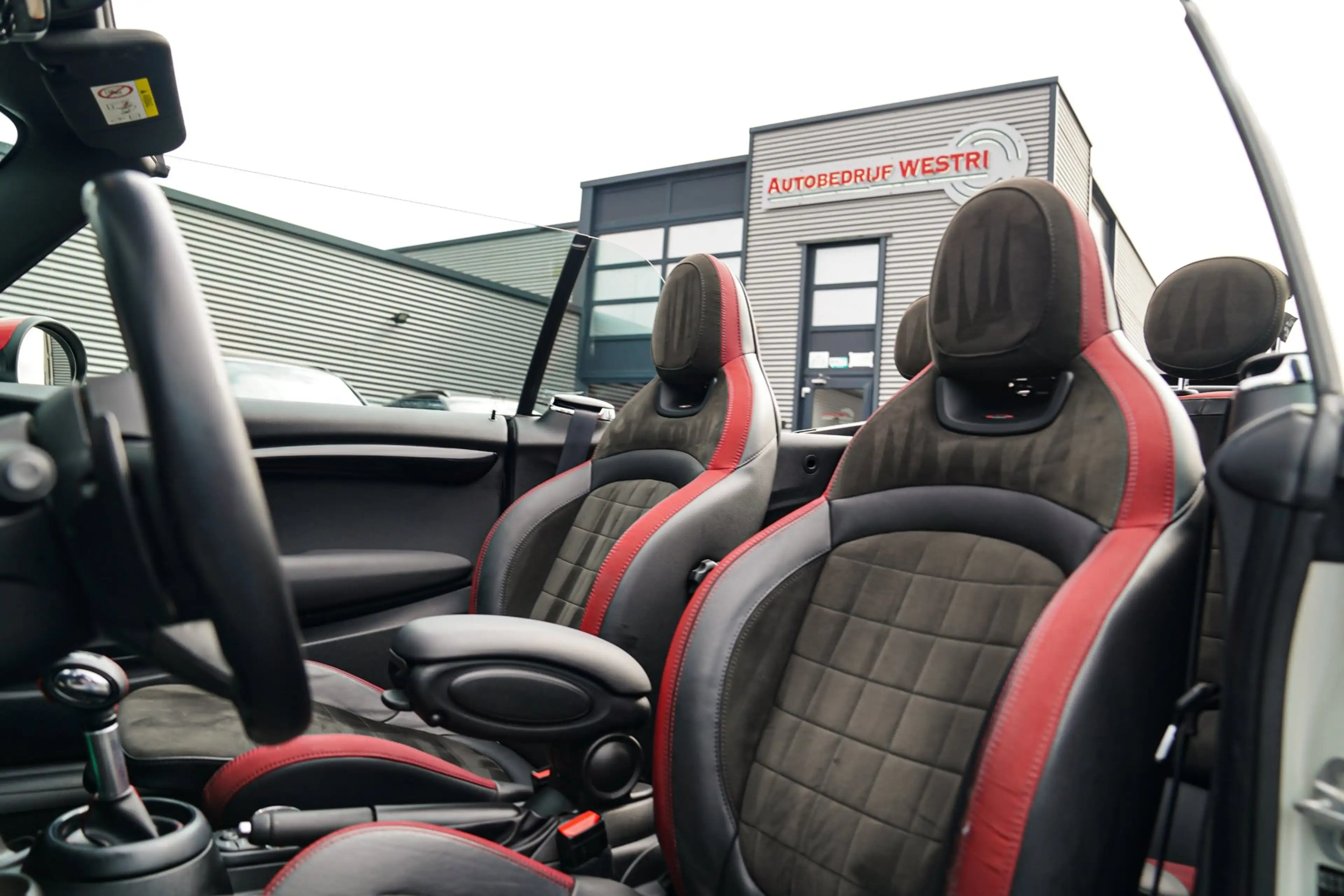 MINI John Cooper Works Cabrio 2.0 Chili | Cabriolet | Luxe Leder / Alcantara | H — photo 36
