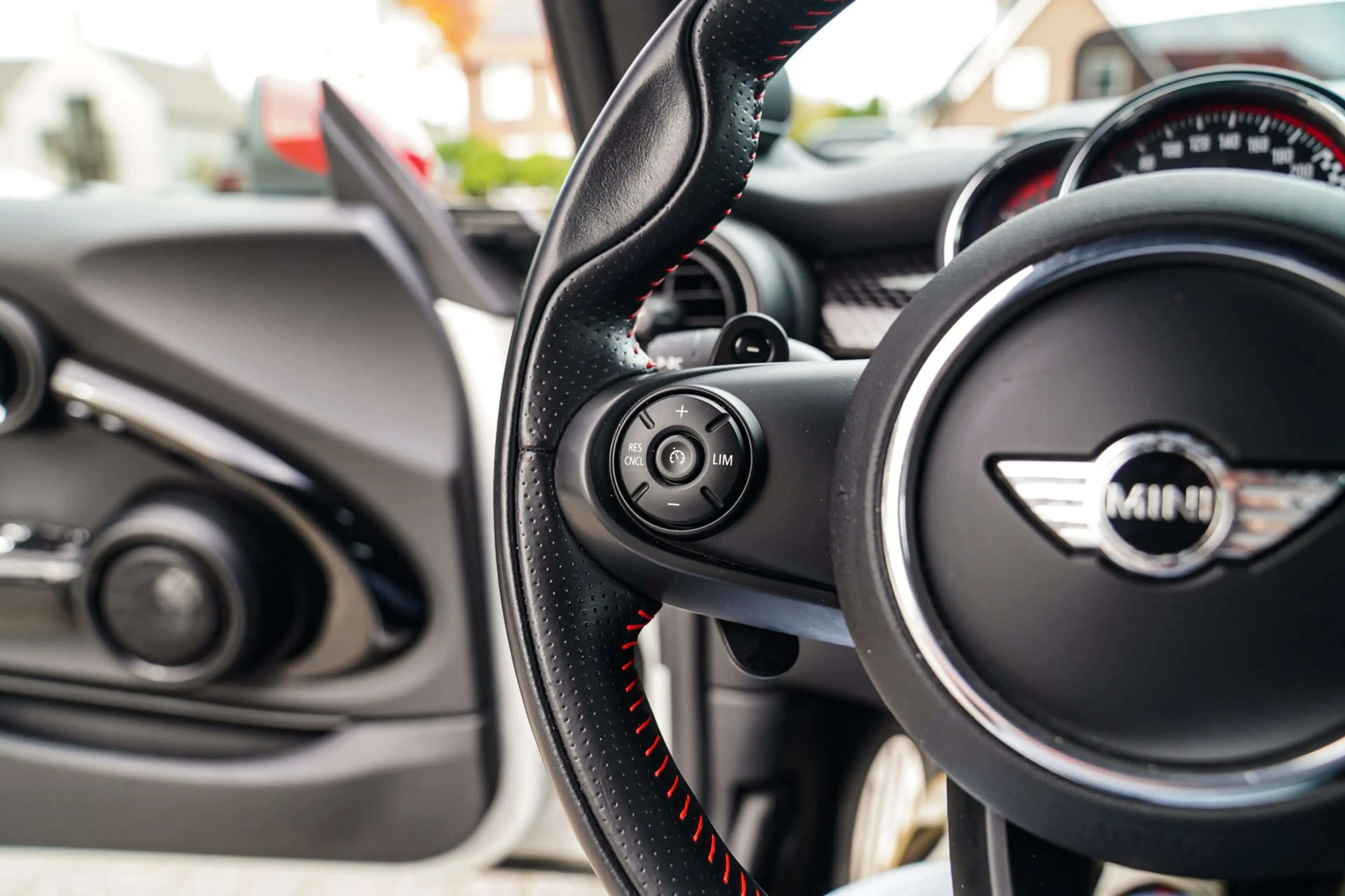 MINI John Cooper Works Cabrio 2.0 Chili | Cabriolet | Luxe Leder / Alcantara | H — photo 43