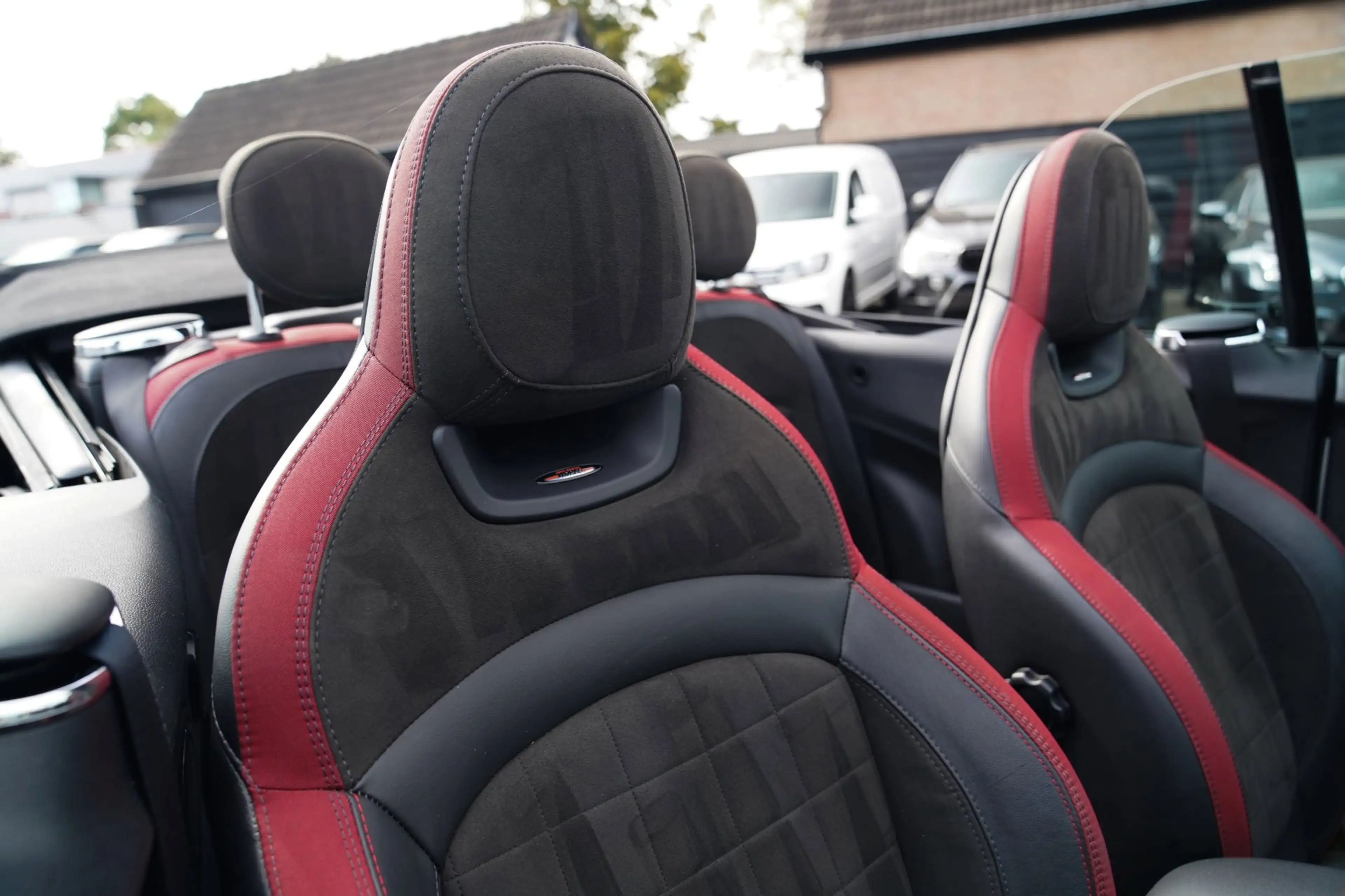 MINI John Cooper Works Cabrio 2.0 Chili | Cabriolet | Luxe Leder / Alcantara | H — photo 18