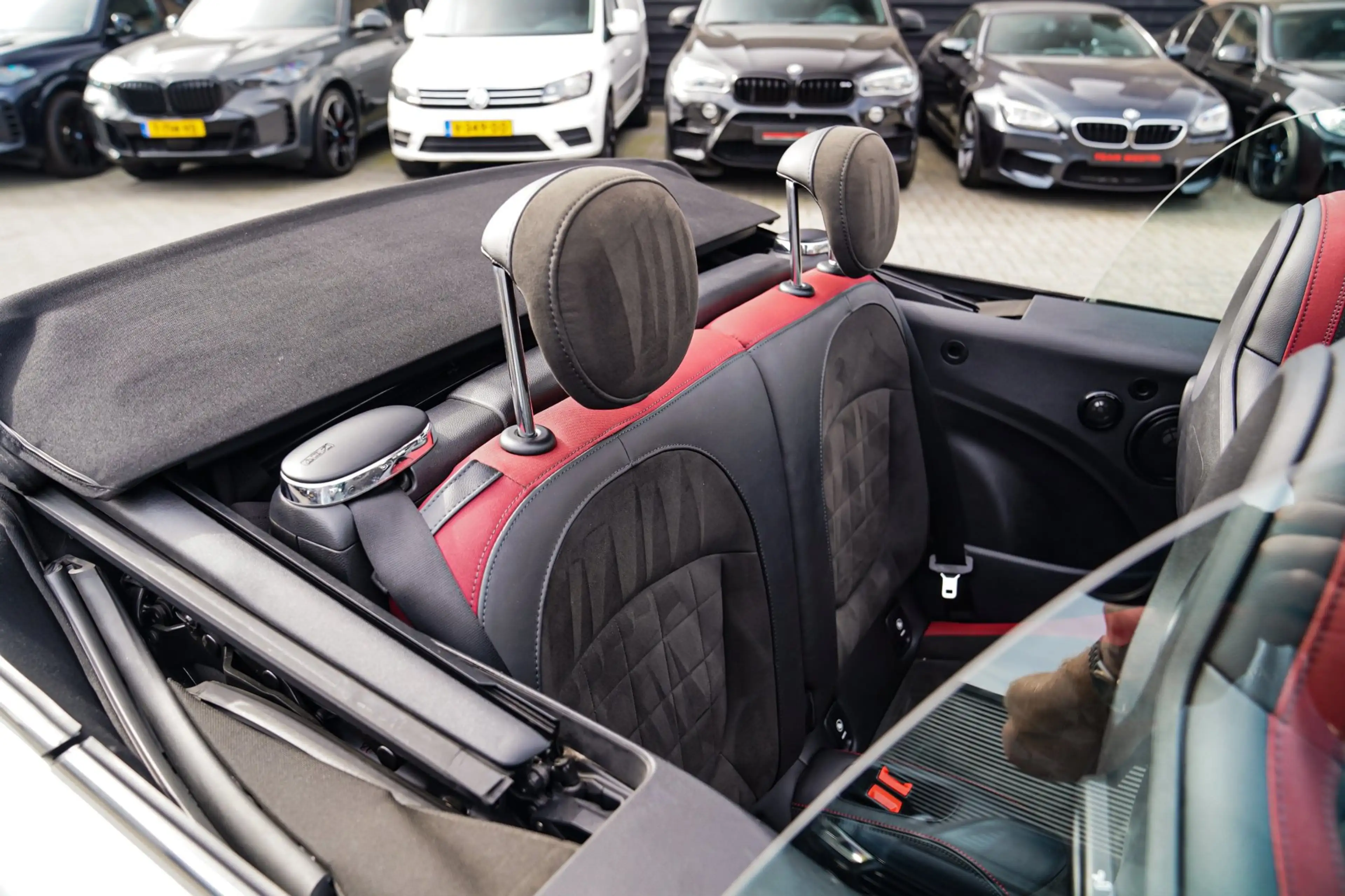 MINI John Cooper Works Cabrio 2.0 Chili | Cabriolet | Luxe Leder / Alcantara | H — photo 6