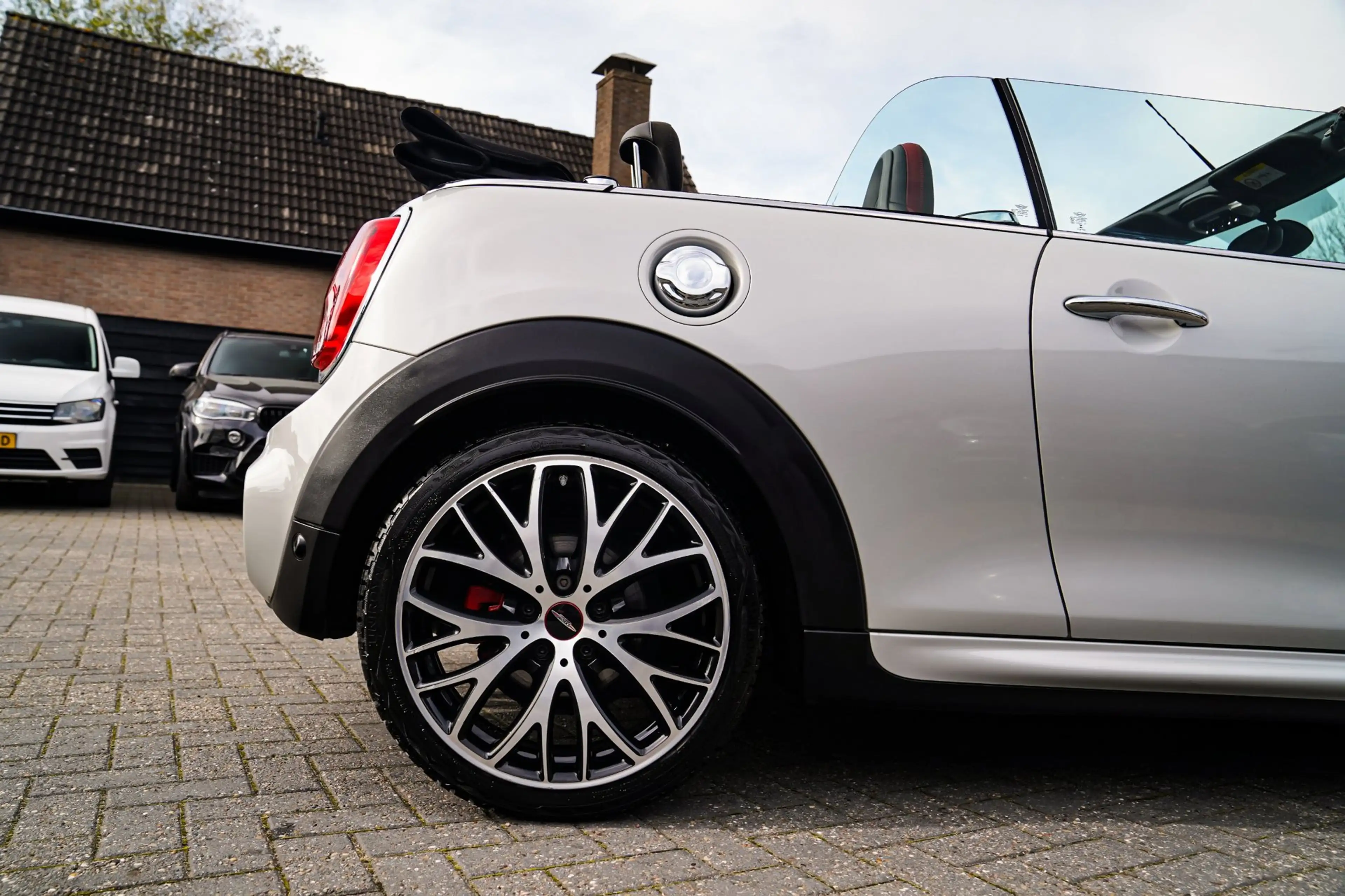 MINI John Cooper Works Cabrio 2.0 Chili | Cabriolet | Luxe Leder / Alcantara | H — photo 15