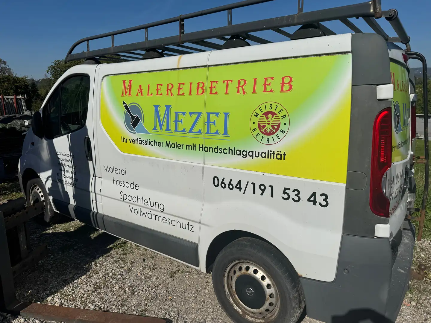 Opel Vivaro Weiß - 2