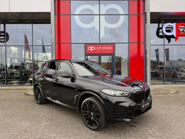 BMW X5 view 3