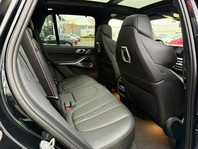 BMW X5 view 13