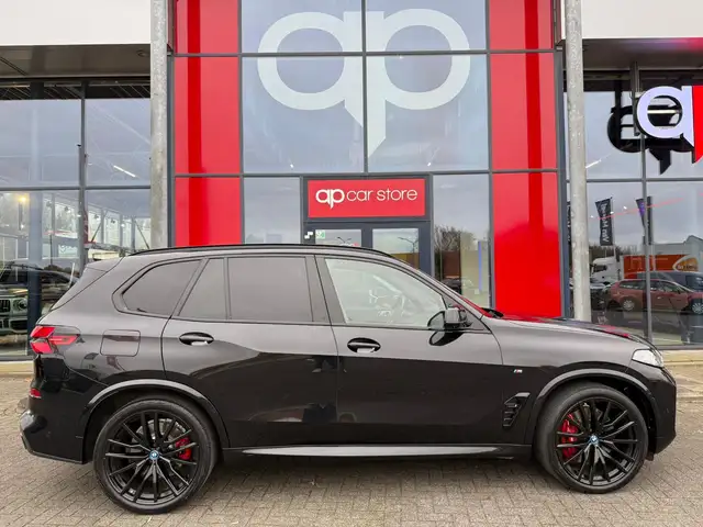 BMW X5 view 5