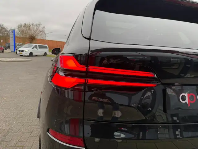 BMW X5 view 7