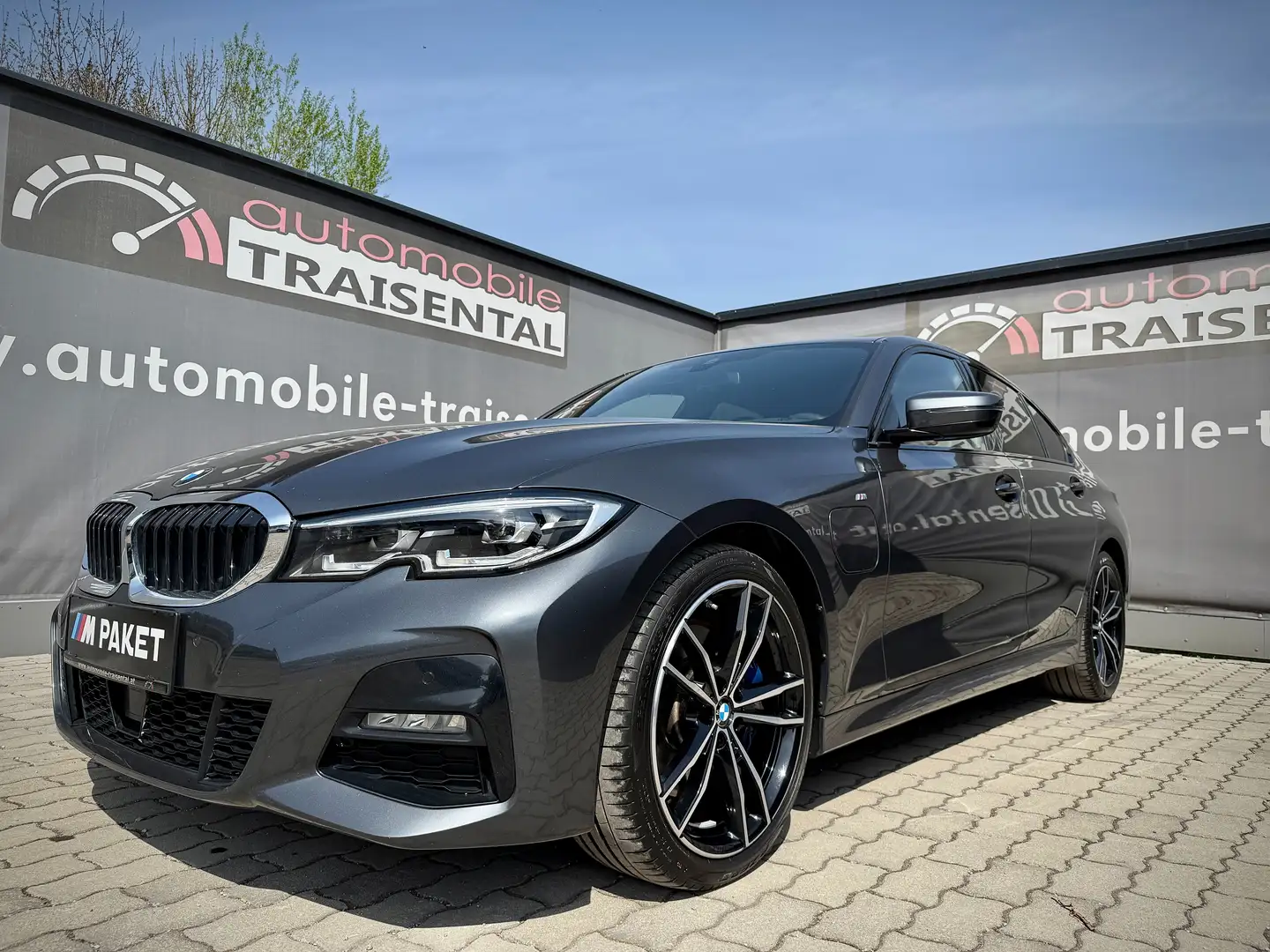 BMW 330 e PHEV Aut. M-Sport/LED/LiveCockpit/ Gris - 1