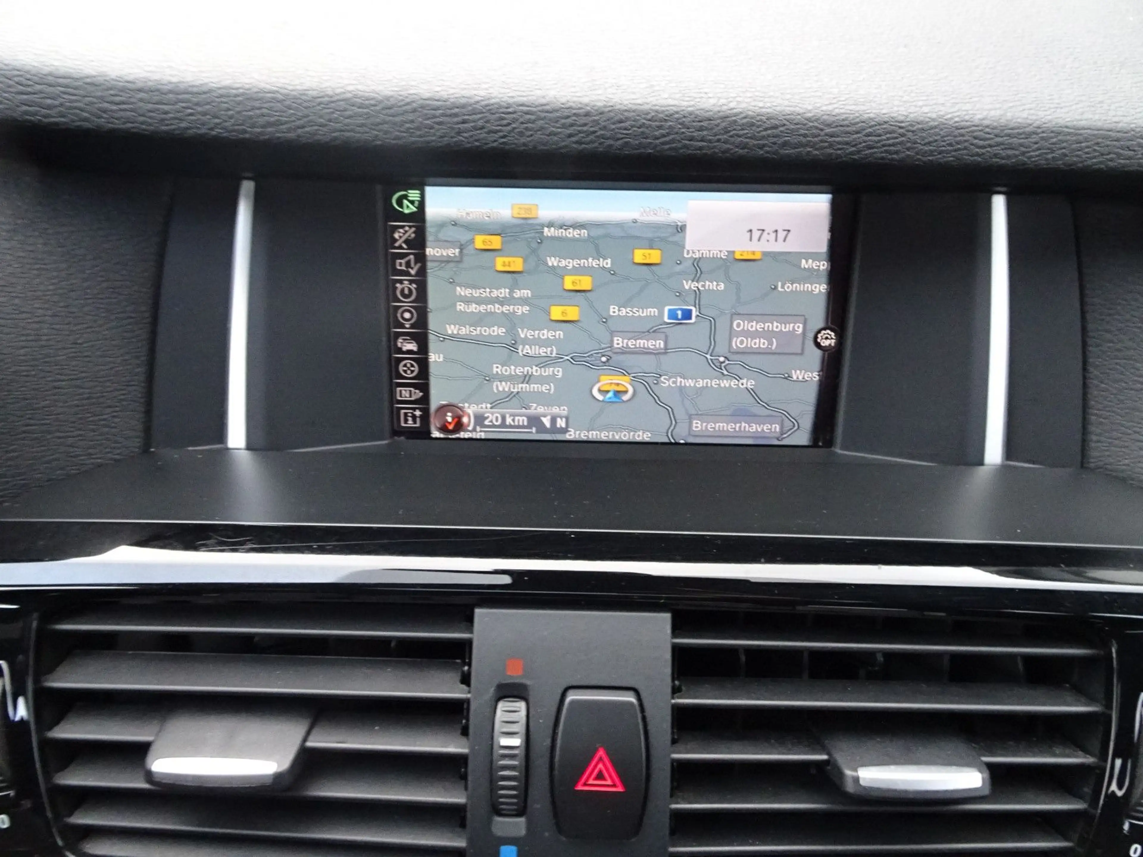 BMW X4 xDrive 20 d / M-Maket / AHK / SHG / — photo 9