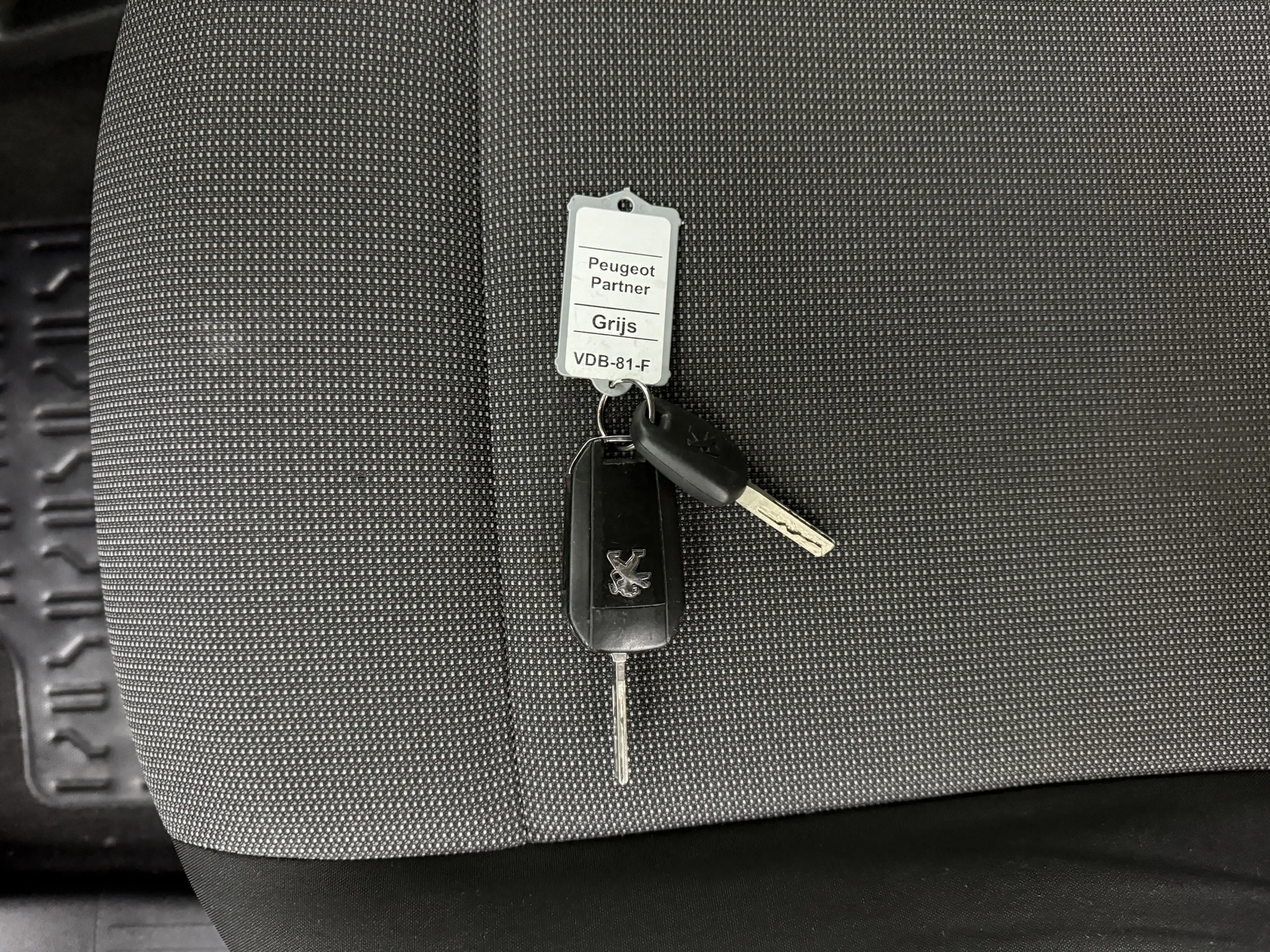 Peugeot Partner 1.6BlueHDI 100PK Asphalt | Navigatie | Airco | Cru — photo 5