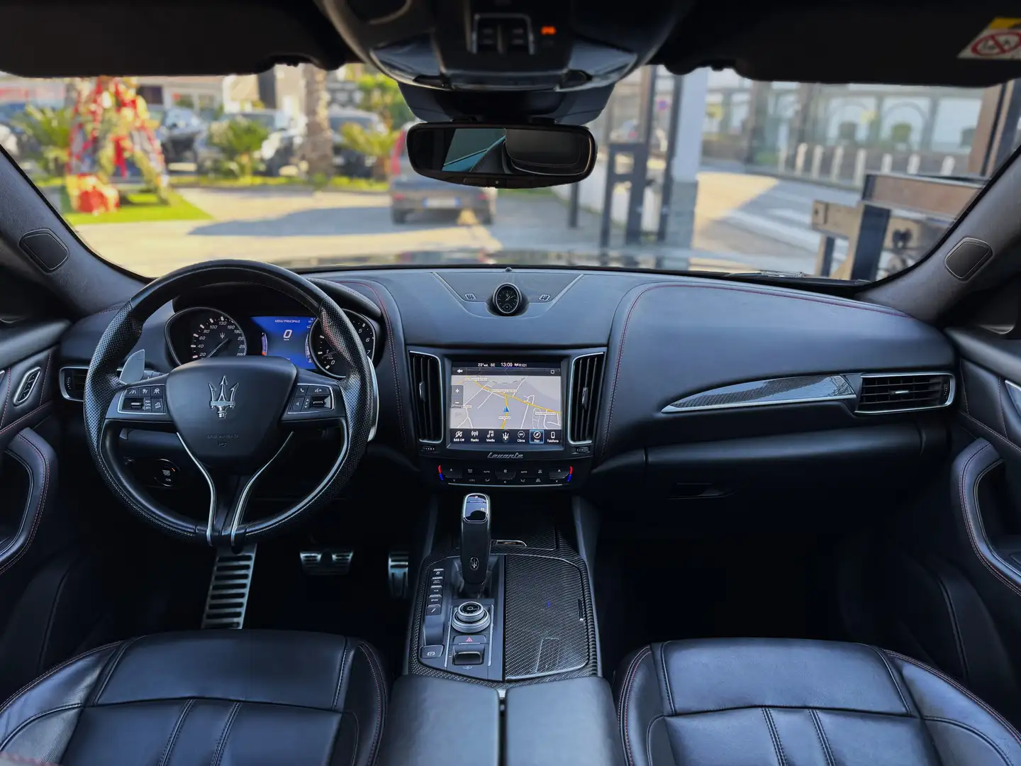 Maserati Levante 3.0 V6 Gransport 350CV TETTO 360 SOSPENSIONI Nero - 2