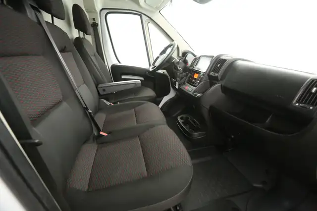 Opel Movano view 22