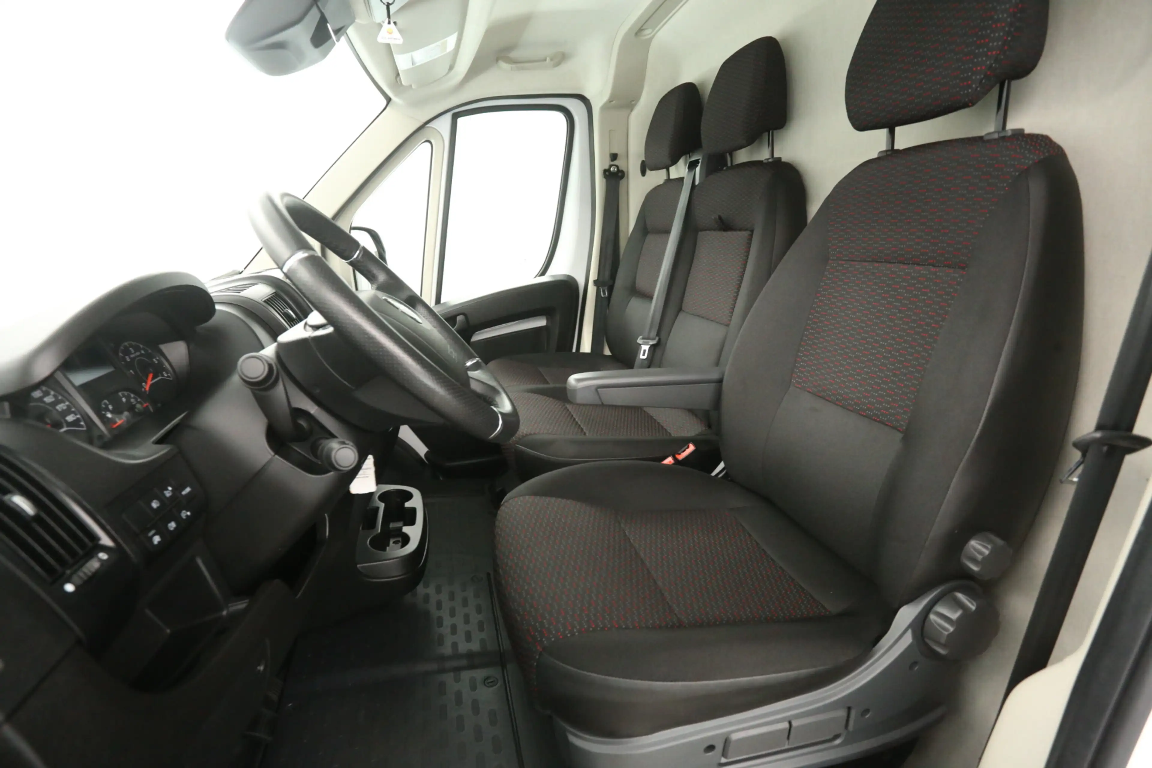 Opel Movano 2.2 140PK 3,5t L3H2 | Clima | Camera | Cruise | 3 — photo 9