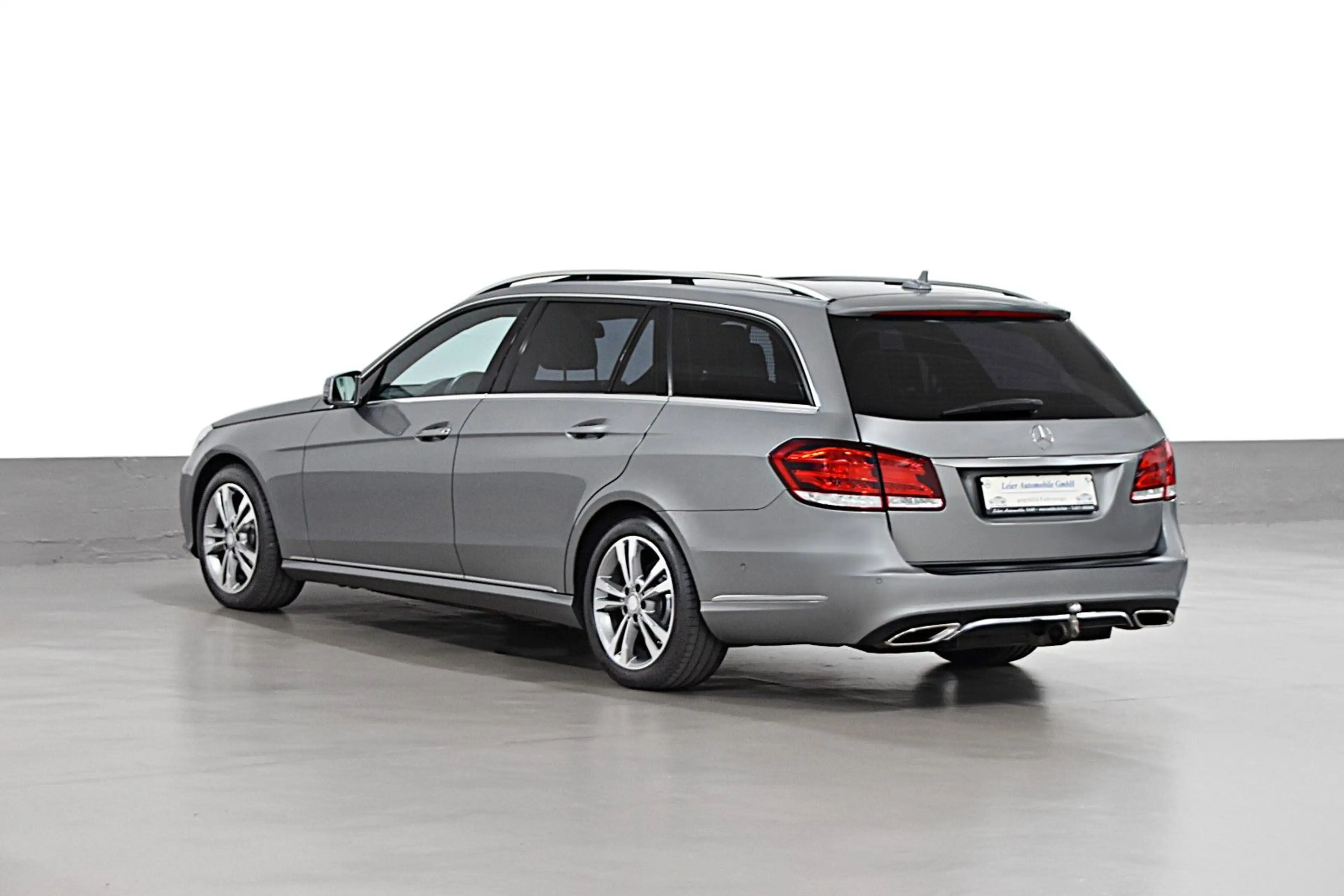 Mercedes-Benz E 250 T BLUETEC 4-MATIC AVANTGARDE*AUS 2 HAND* — photo 4
