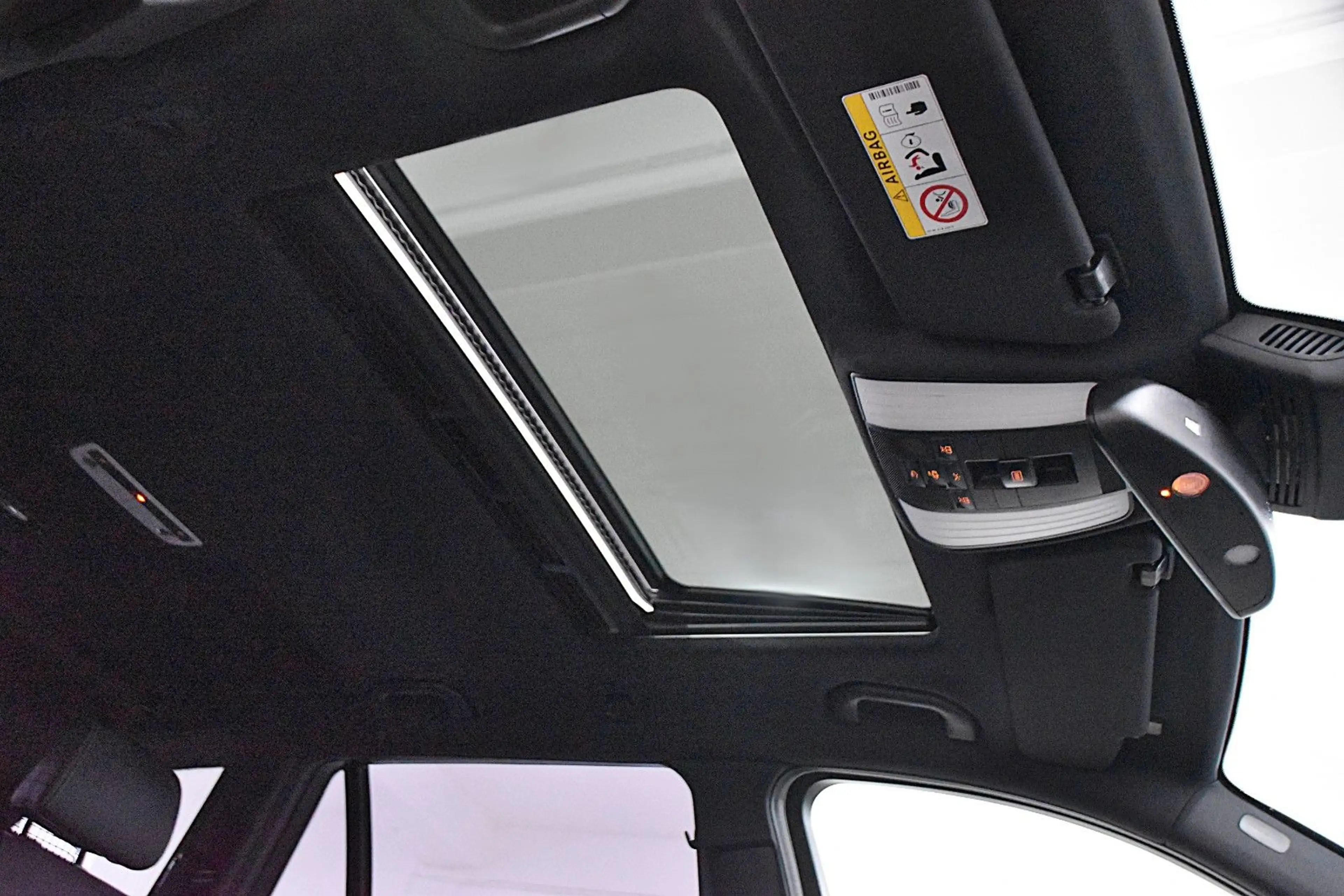 Mercedes-Benz E 250 T BLUETEC 4-MATIC AVANTGARDE*AUS 2 HAND* — photo 14