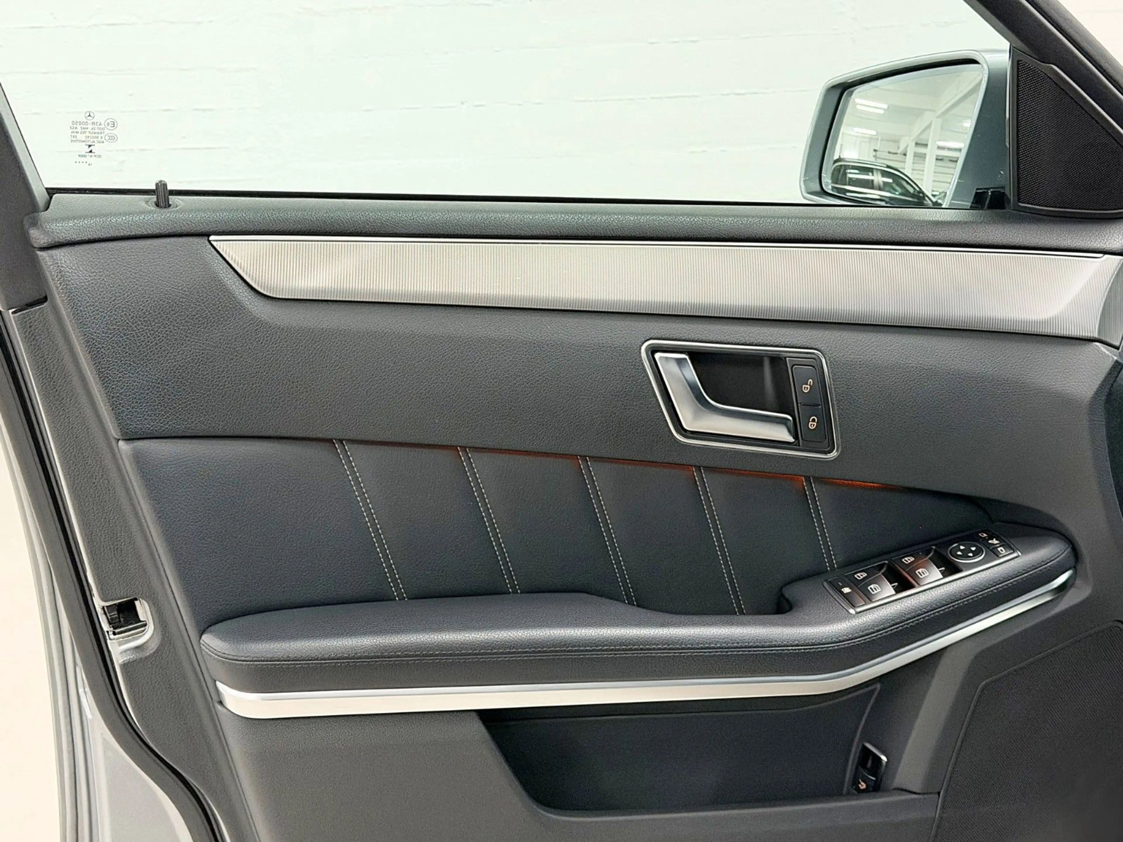 Mercedes-Benz E 250 T BLUETEC 4-MATIC AVANTGARDE*AUS 2 HAND* — photo 15