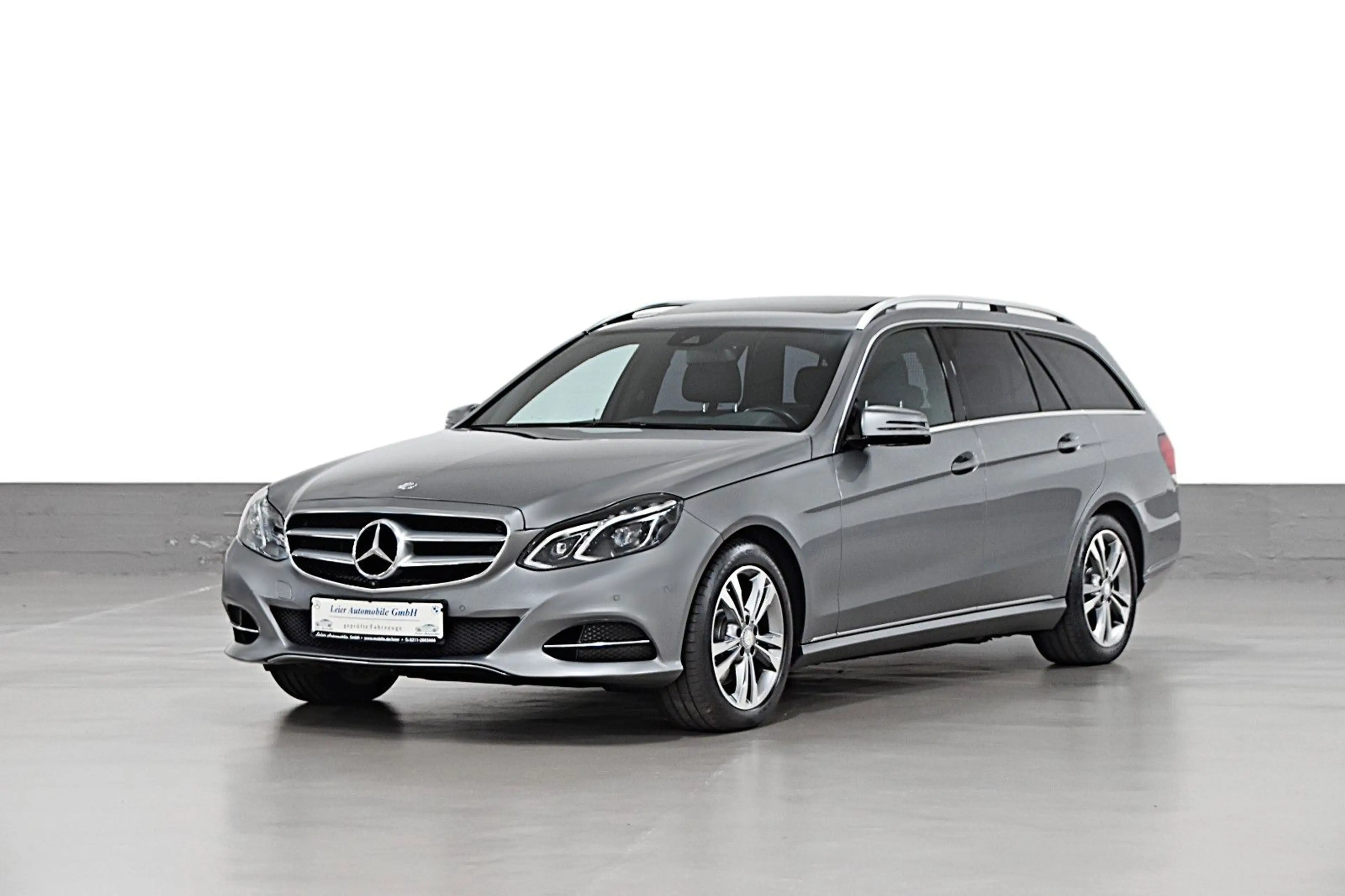 Mercedes-Benz E 250 T BLUETEC 4-MATIC AVANTGARDE*AUS 2 HAND* — photo 3