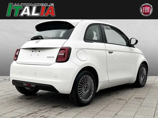 Fiat 500 view 2