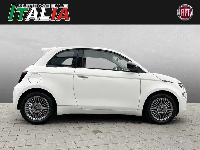 Fiat 500 view 3