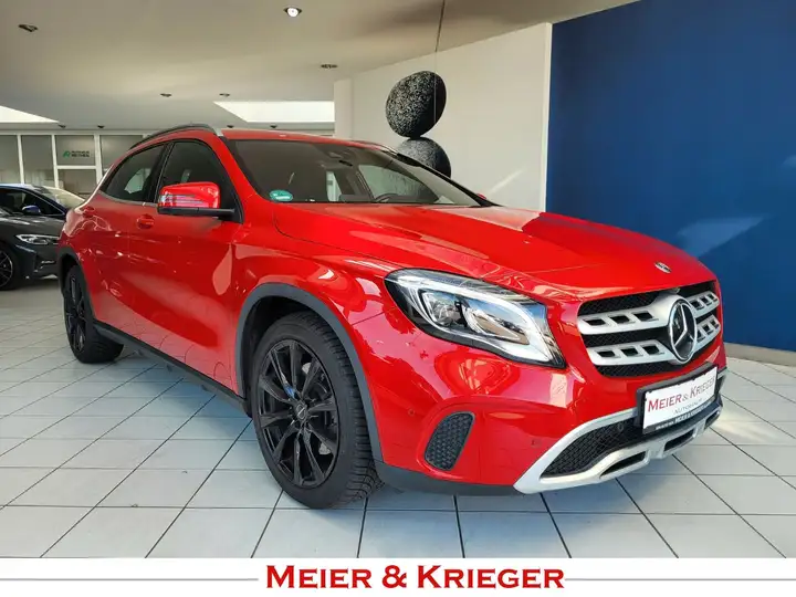 Mercedes-Benz GLA 250 4Matic Urban/Leder/Comand/Sportsitze